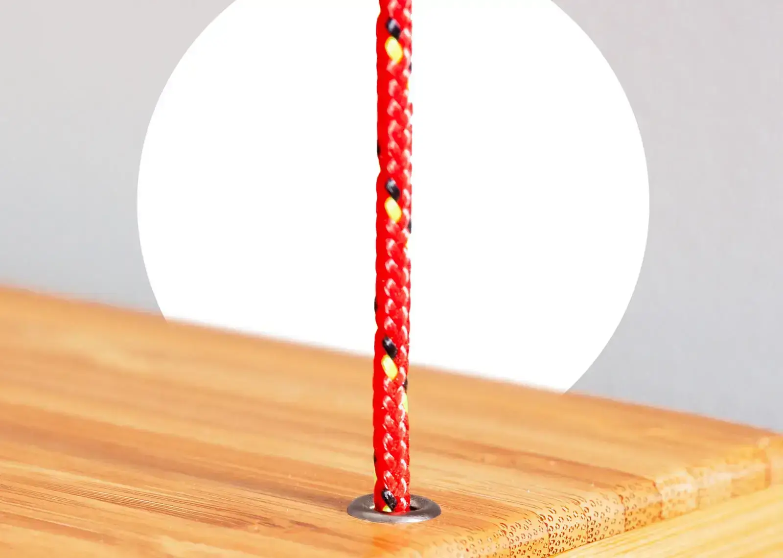 Dyneema cord in its Leandesk Bamboo application