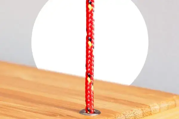 Dyneema cord in its Leandesk Bamboo application