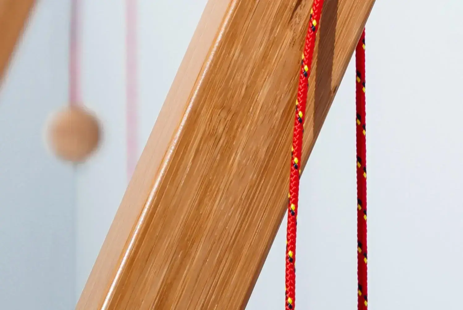 Dyneema Cord in the Leandesk Bamboo